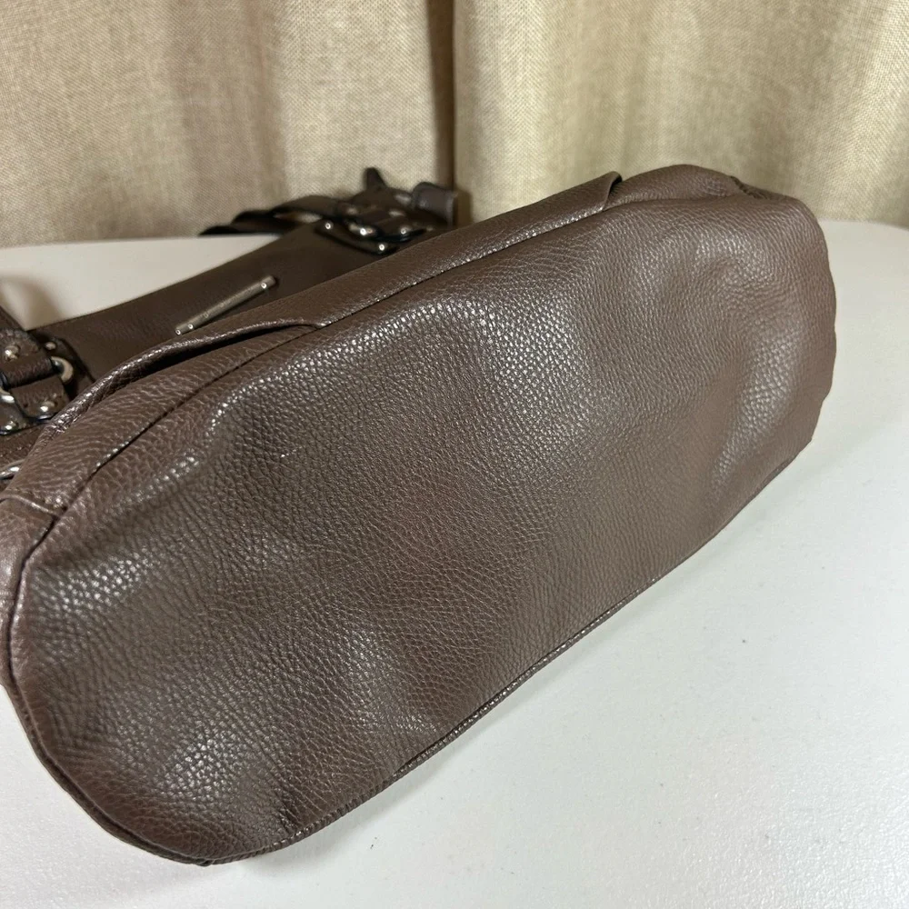 Jaclyn Smith brown shoulder bag